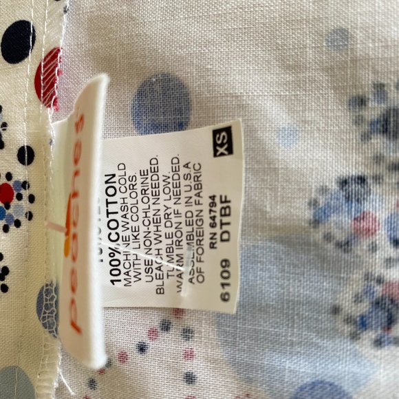 Scrub Top Long Sleeve Size XS- runs slightly big - Picture 7 of 9